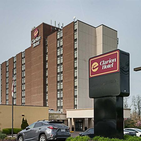 Clarion Hotel Cincinnati North Екстериор снимка