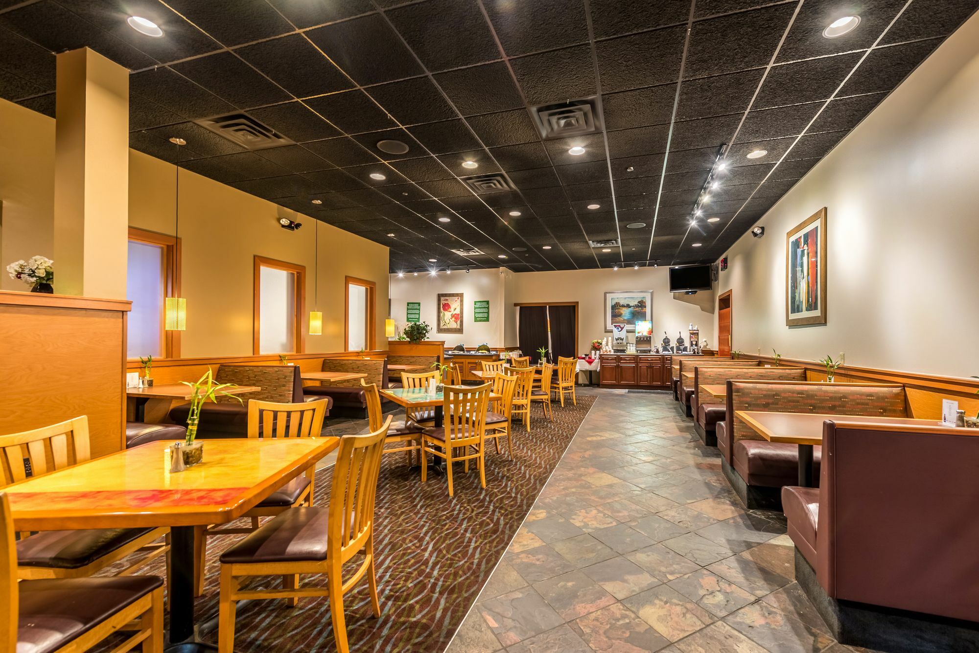 Clarion Hotel Cincinnati North Шарънвил Екстериор снимка